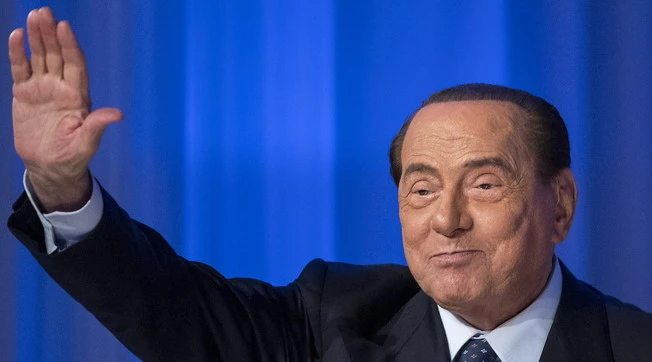 Sondaggi, la supermedia: Giorgia Meloni assorbe le perdite di Salvini, Berlusconi si smarca e cresce nei consensi