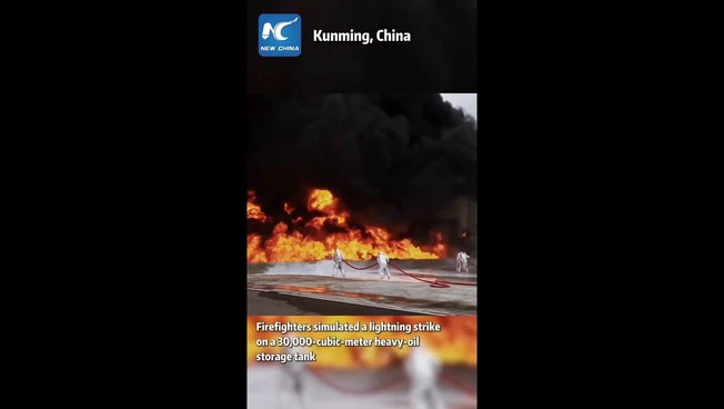 Cina, esercitazione antincendio "ad alta intensità" in un serbatoio di petrolio