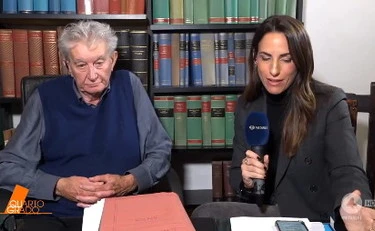 https://media.liberoquotidiano.it/z-gnfSAUBF00kQKgaPOChaPK2h-WZbugMahUyvCe4Ic/width:800/quality:90/aW1hZ2VzLzIwMjUvMTAvMTEvMDc0OTM1NDgwLWFkNWQzOTdkLTJhNDAtNDY0Yy05ODVkLTdmOGE3MWFjZWM1ZC5qcGc.webp