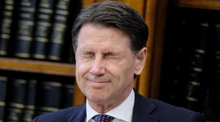"Giuseppe Conte è inaffidabile": perché la minoranza dem sta godendo