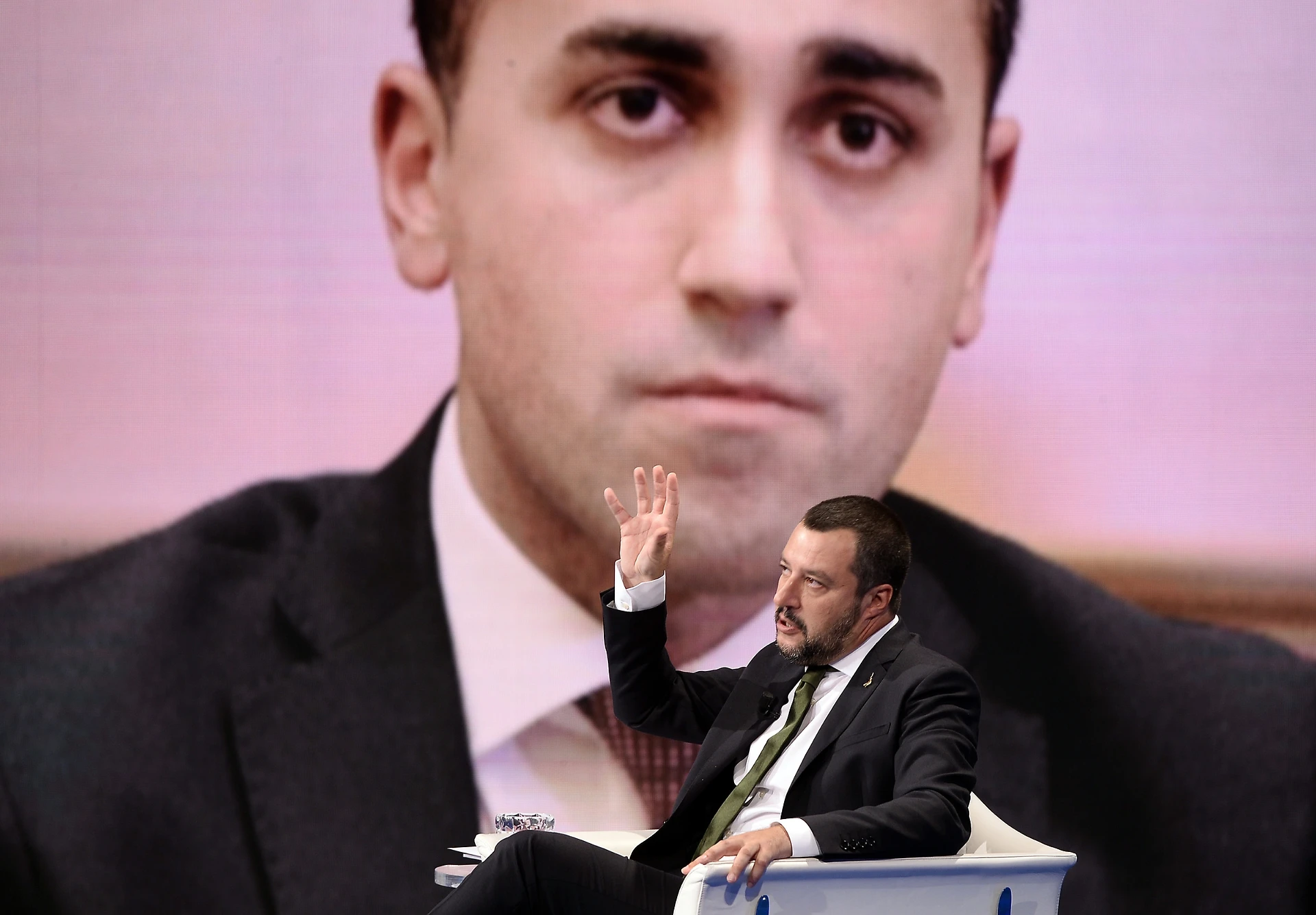 Matteo Salvini e Luigi Di Maio, il retroscena: "Non mi rovinerà la festa", il gesto del gelo istituzionale