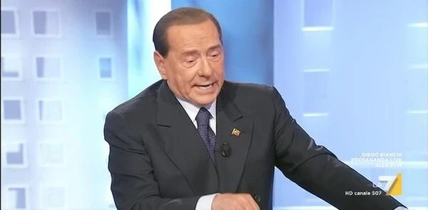 Silvio Berlusconi contro Matteo Salvini: "Cosa penso dei suoi comizi, cosa dovrebbe fare". E su Fabio Fazio...