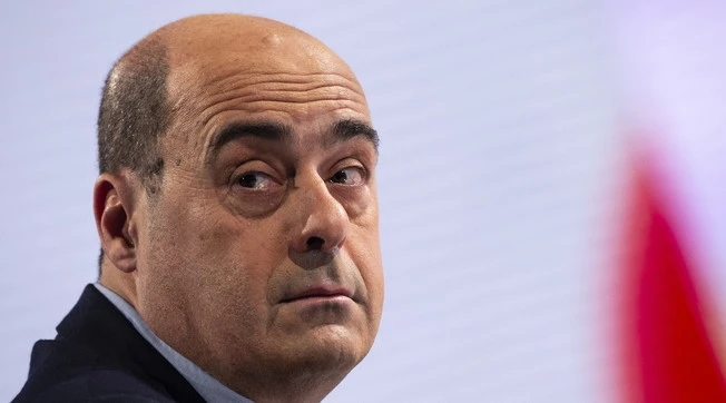 Nicola Zingaretti aumenta lo stipendio agli Zinga-boys, la rabbia del leghista: "Assurdo in questo momento"