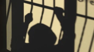 Monza, colpo in appartamento da mezzo milione: fermate due sorelle di 12 e 16 anni