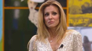 Grande Fratello Vip, Adriana Volpe e la morte del suocero: "Sono stata travolta", cosa è accaduto davvero