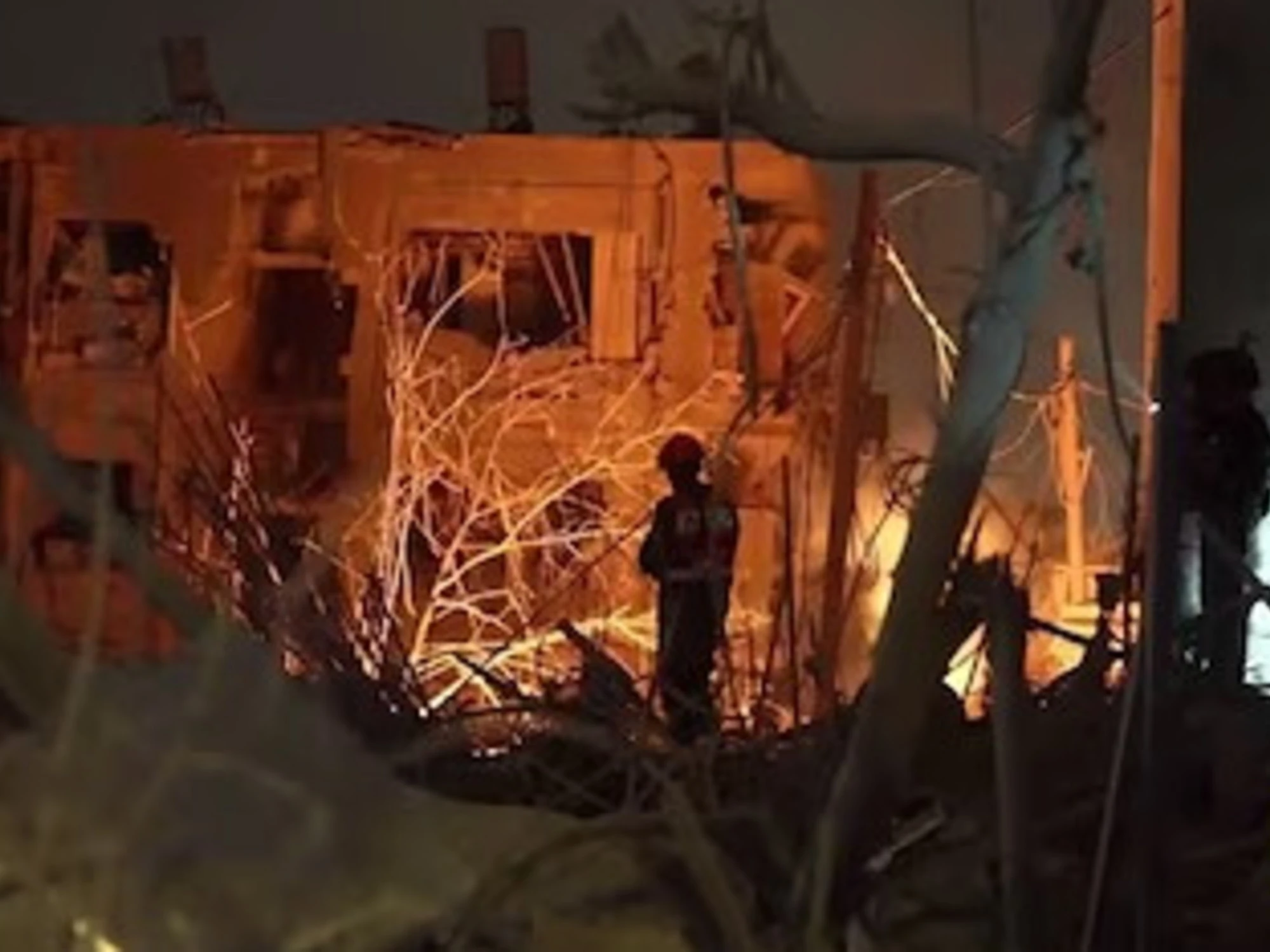 Israele-Iran, volano i tiggì: nonostante la calura...