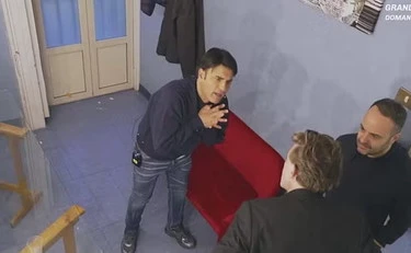 Scherzi a Parte, Sal Da Vinci sbrocca: "Non rompere i cog***"