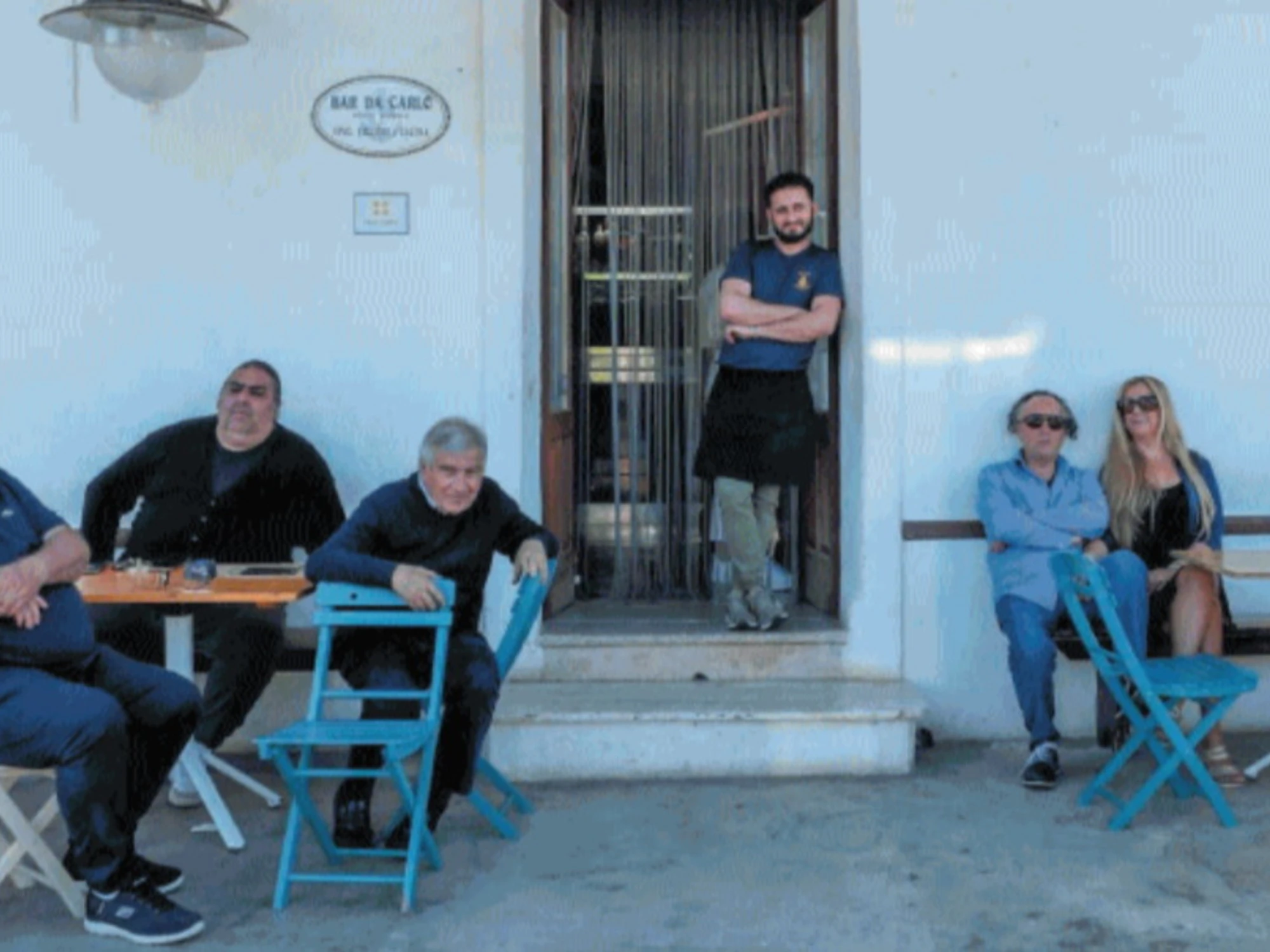Il bar, ultimo baluardo contro la solitudine