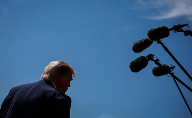 Iran, "Trump concede altri 7 giorni". Il gioco sporco dei Pasdaran