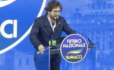 Roberto Vannacci, il "segreto" del generale: chi è il 34enne Lorenzo Gasperini