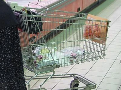 Crolla la fiducia dei consumatori. A giugno indice ai minimi dal '96
