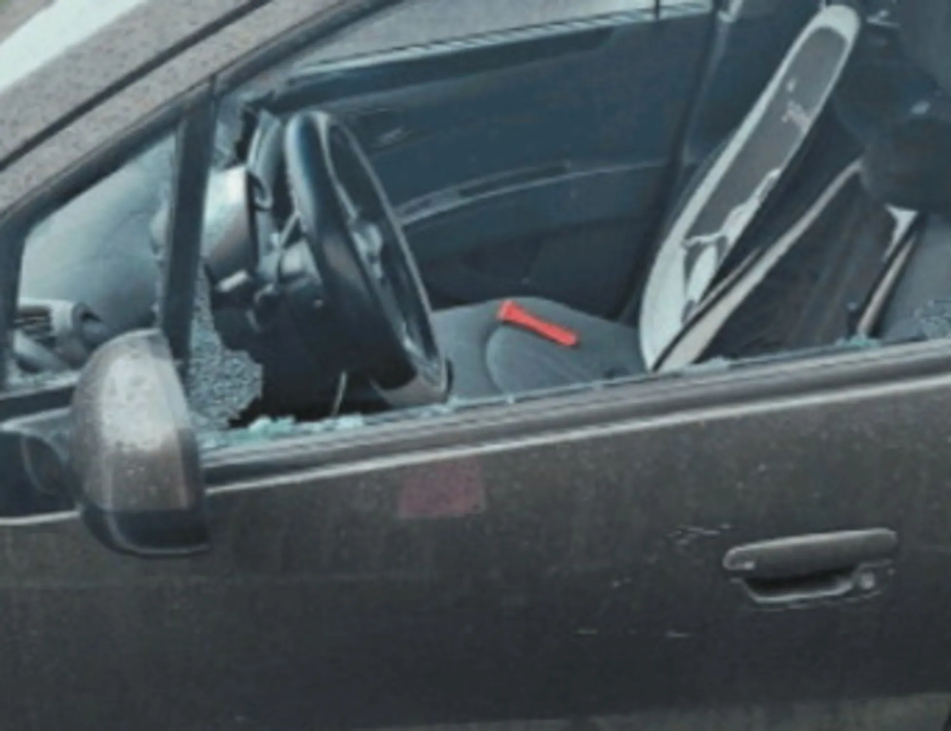 Leggi l'articolo: Il "quartiere del futuro"? La mattanza delle auto <span style="color: rgb(153, 0, 0);">Foto</span>