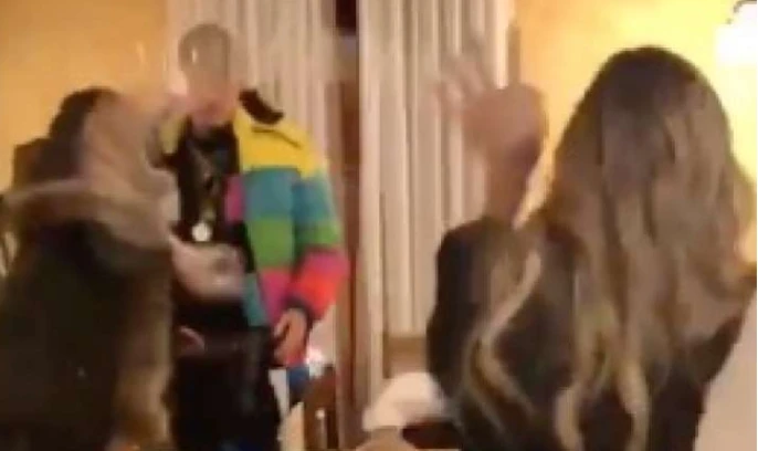 Avanti un altro, la bonas Cremaschi ci prova con Facchinetti e la moglie la aggredisce: video galeotto