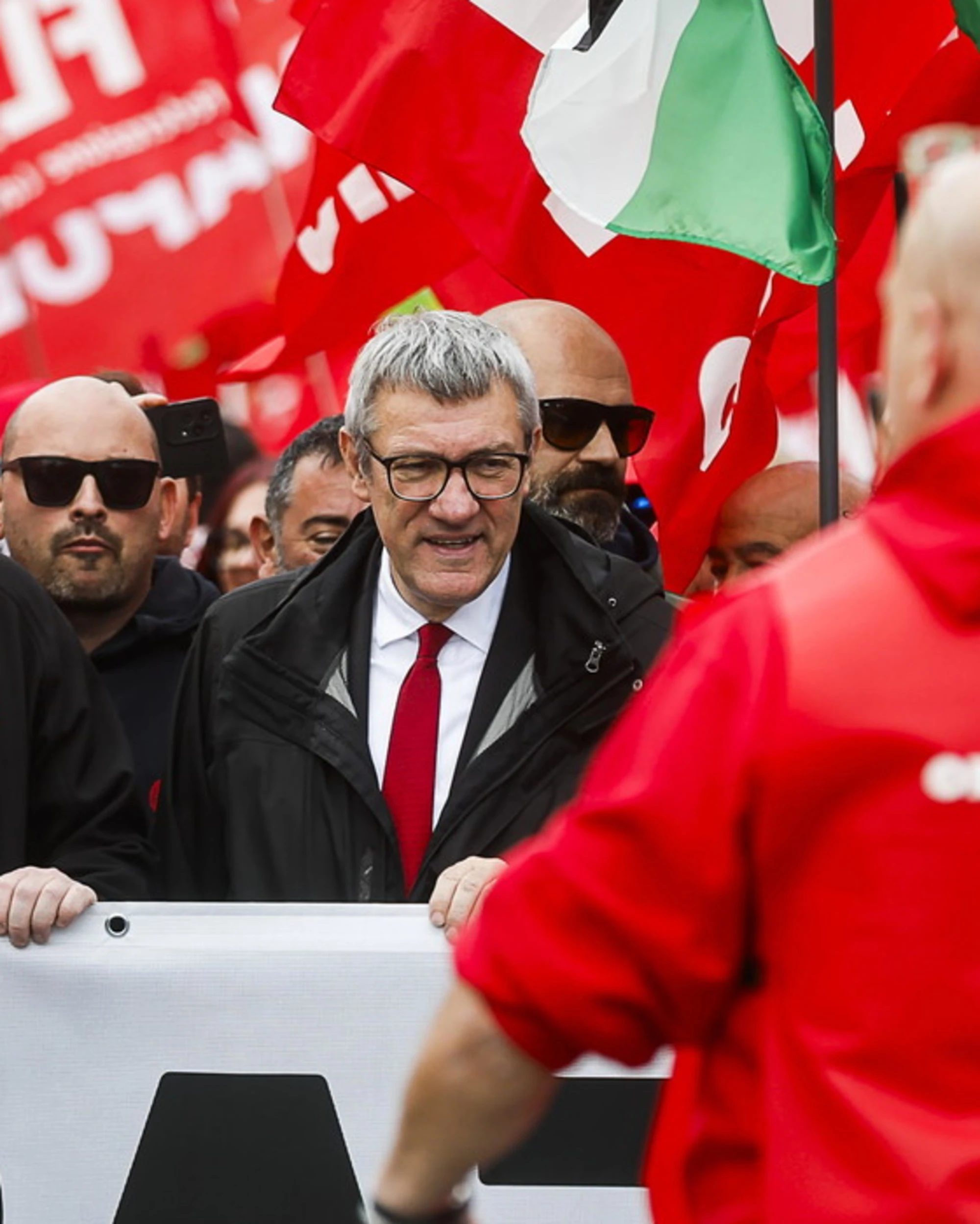 Maurizio Landini, la sparata: "Paura della democrazia"