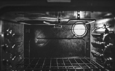 Missouri, neonata trovata morta dentro il forno in cucina