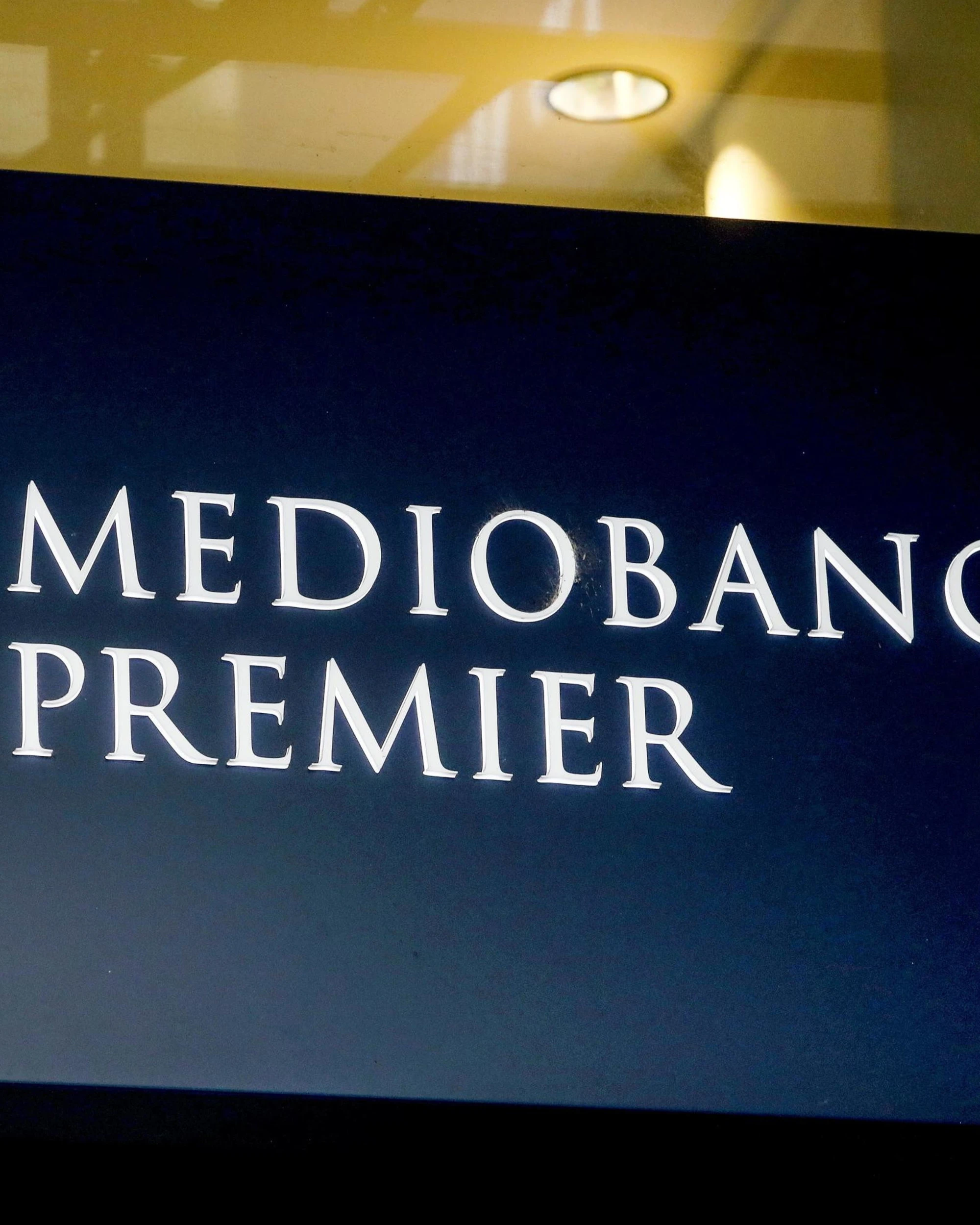 Mediobanca, bocciata l'ops su Banca Generali. Nagel: "Un'opportunità mancata"