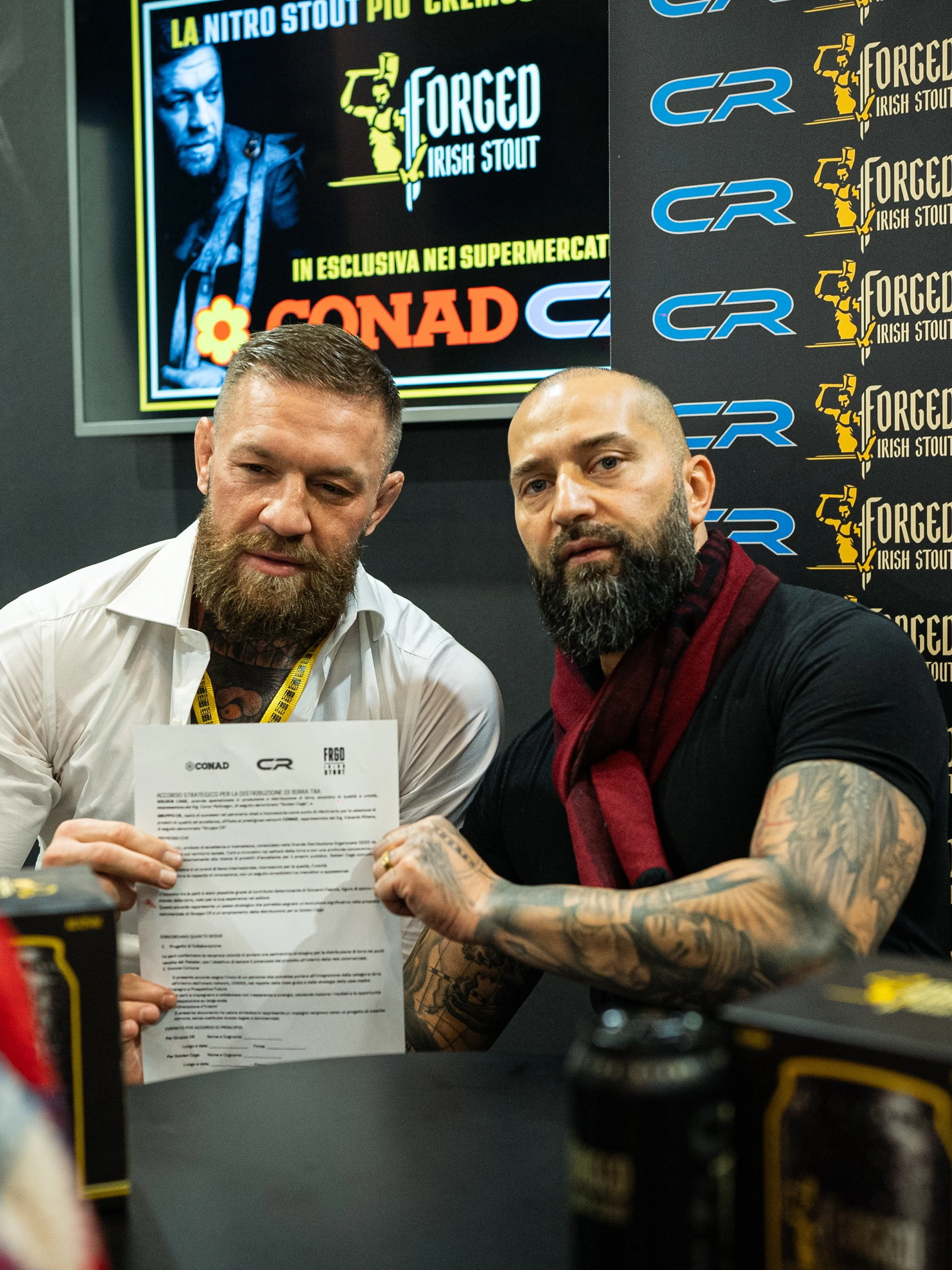Conor McGregor sceglie l’Italia: dietro le sue vacanze e allenamenti c’è l’imprenditore Gabriel Rapisarda, anima di BKFC Italy e fondatore di Gabriel & Spirits