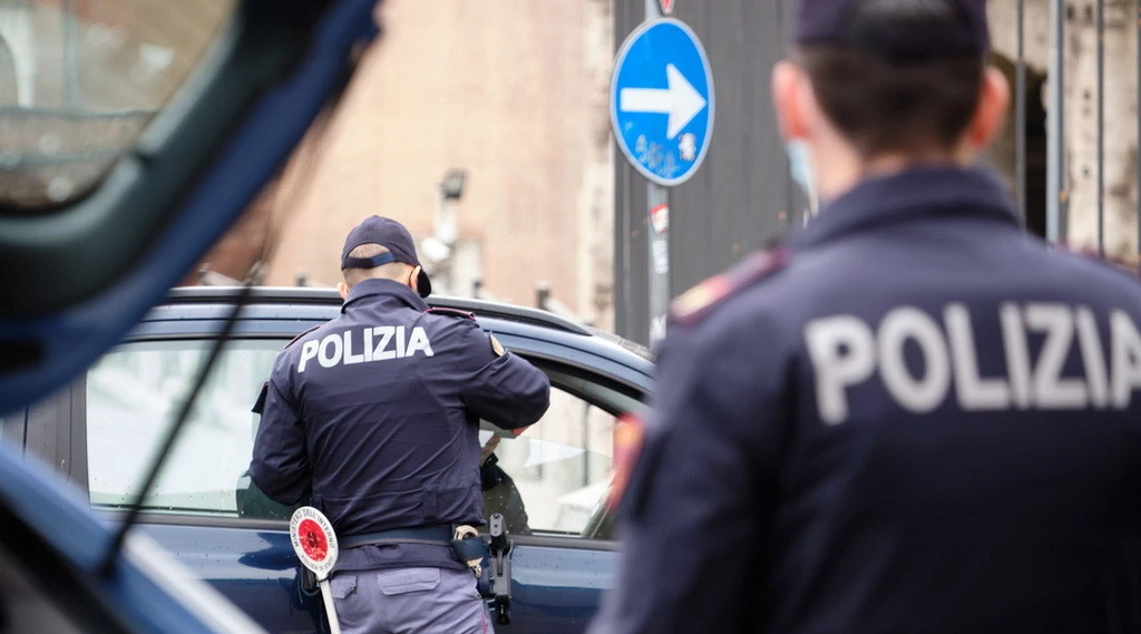 Natale, i dati del Viminale: 823 multe e 7 denunce per violazioni del decreto 18 dicembre