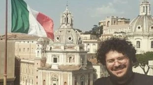 Patrick Zaki, respinta la richiesta di scarcerazione: per lui altri 45 giorni di detenzione in Egitto