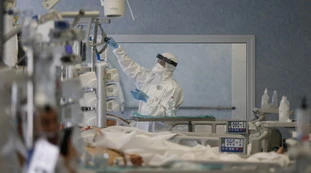 Coronavirus, bollettino 1 agosto: contagi e ricoveri continuano a salire. Tornano sopra i 90 mila i positivi