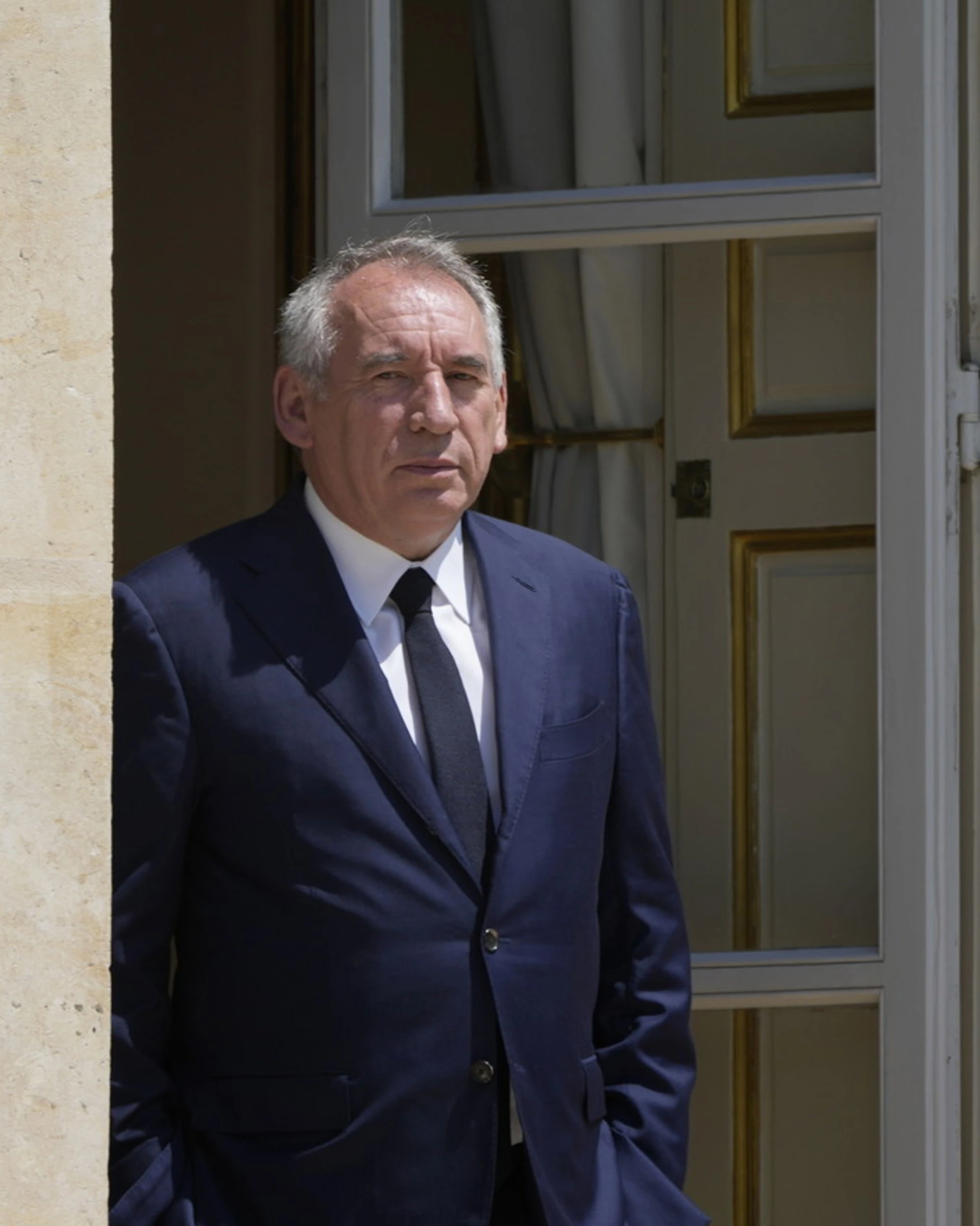 Francia, cade il governo Bayrou: in 364 votano contro la fiducia