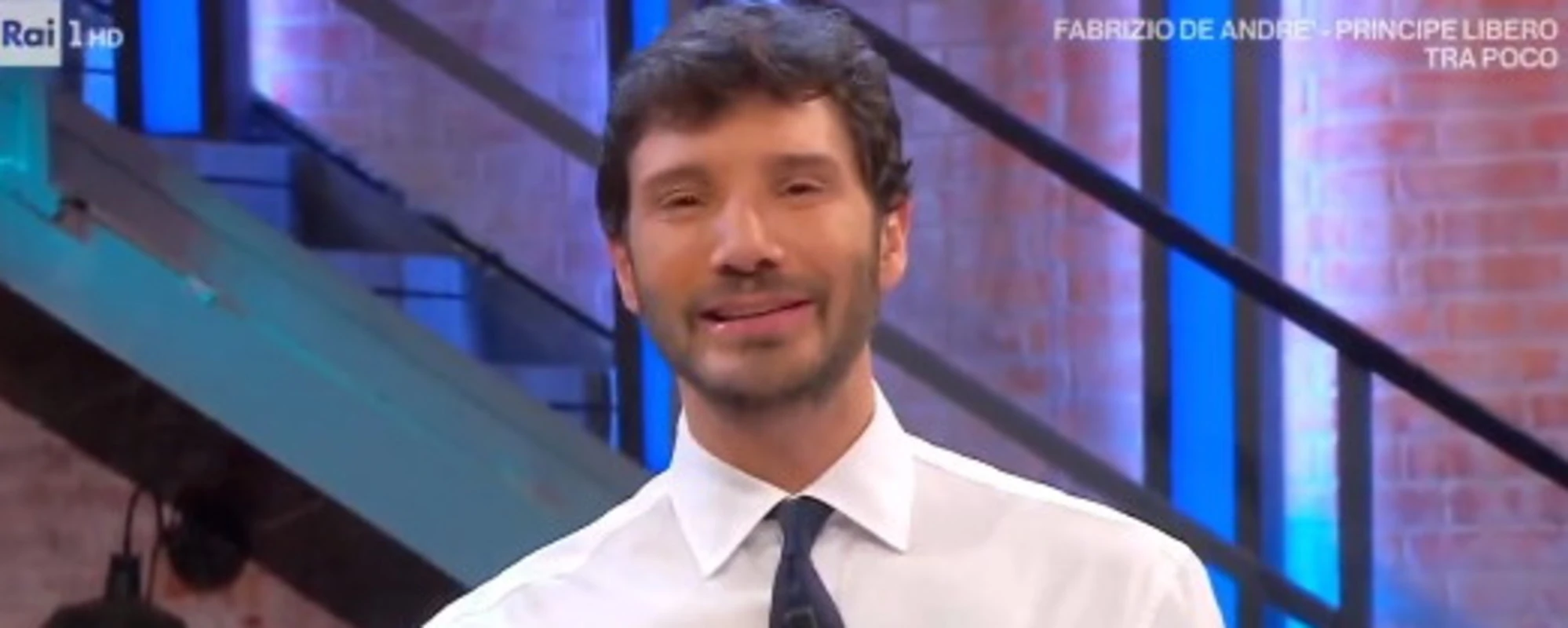 "Squallido e sessista"