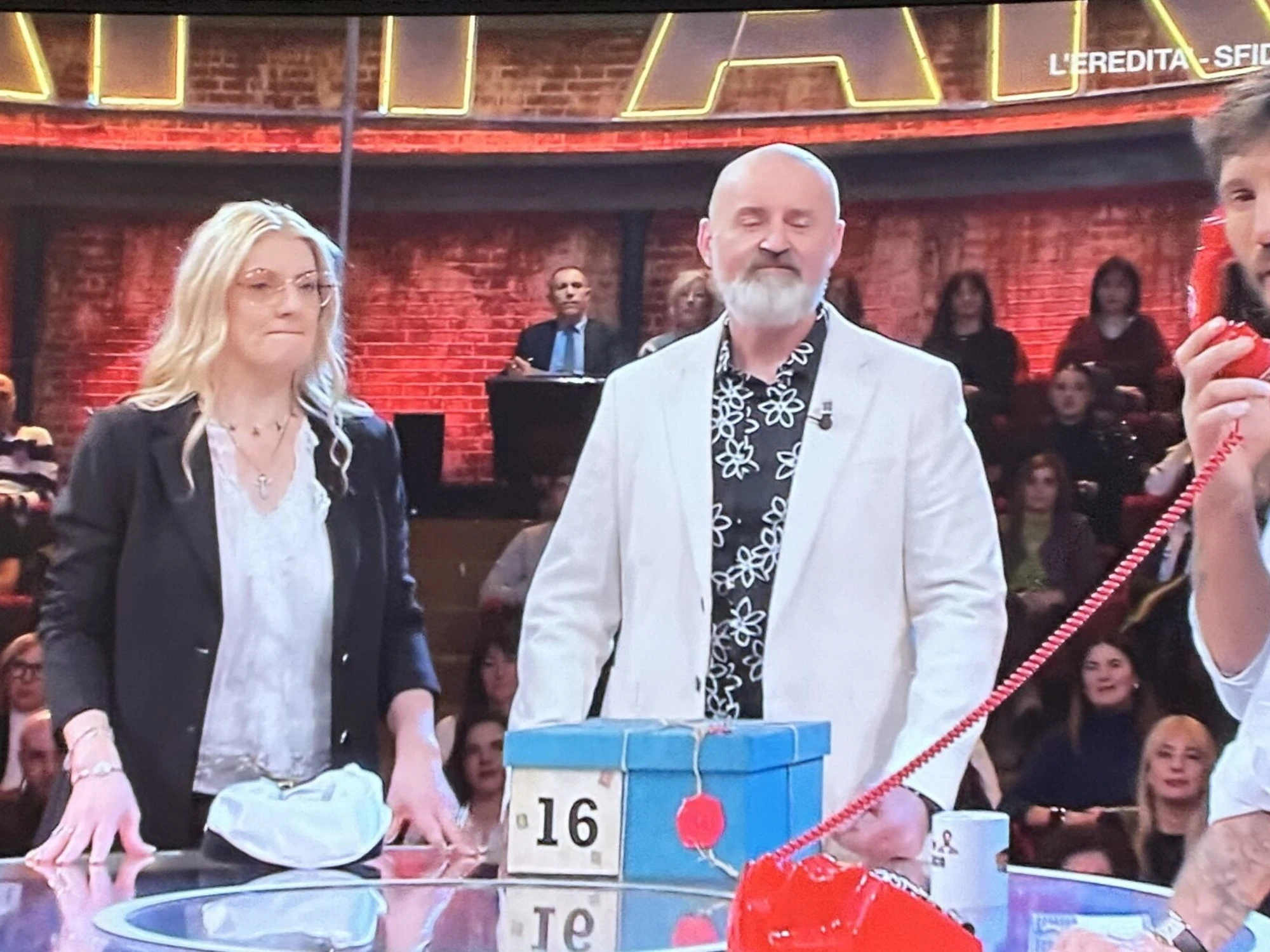 Affari Tuoi, Giuliano stende il Dottore: "Una questione di sacrifici"