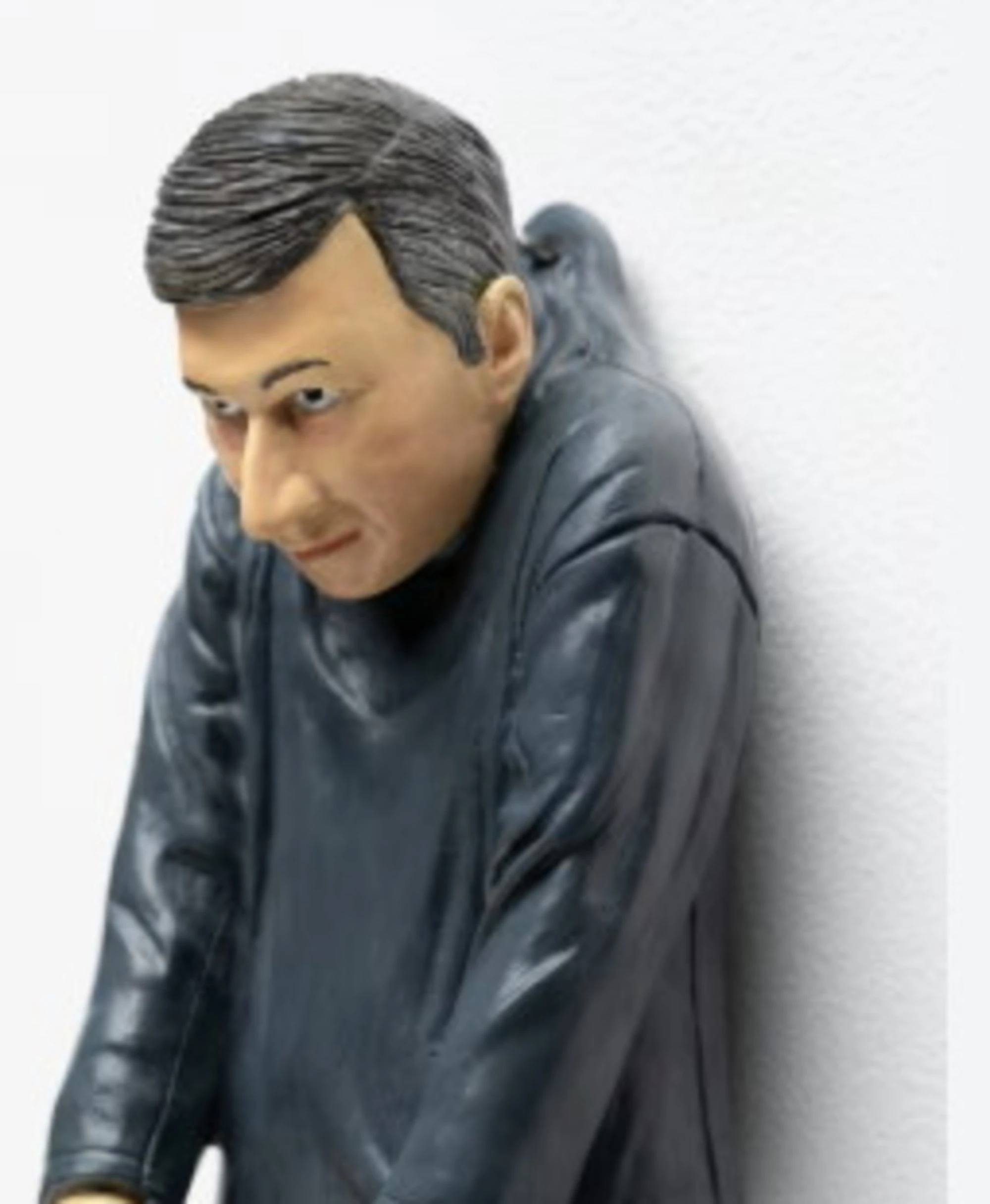 Maurizio Cattelan, che furbo! Caccia al tesoro con le sue statuine