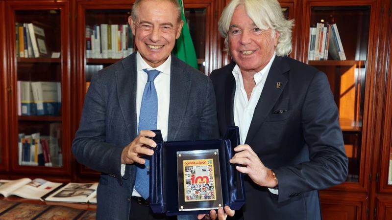 https://media.liberoquotidiano.it/zSGkDNPx0eWM6g_EKpFM90XXmN_pyjvj1-Q1wzP-EpY/width:800/quality:90/aW1hZ2VzLzIwMjUvMDkvMzAvMTIzNDU5MTkxLTVmZjYwYWU1LWJiNTQtNDIzYi05MzU1LWM1OWZkYjYxY2I4ZC5qcGVn.webp