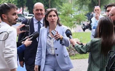 Elly Schlein, i fedelissimi fuori controllo: "Presto si vota!"