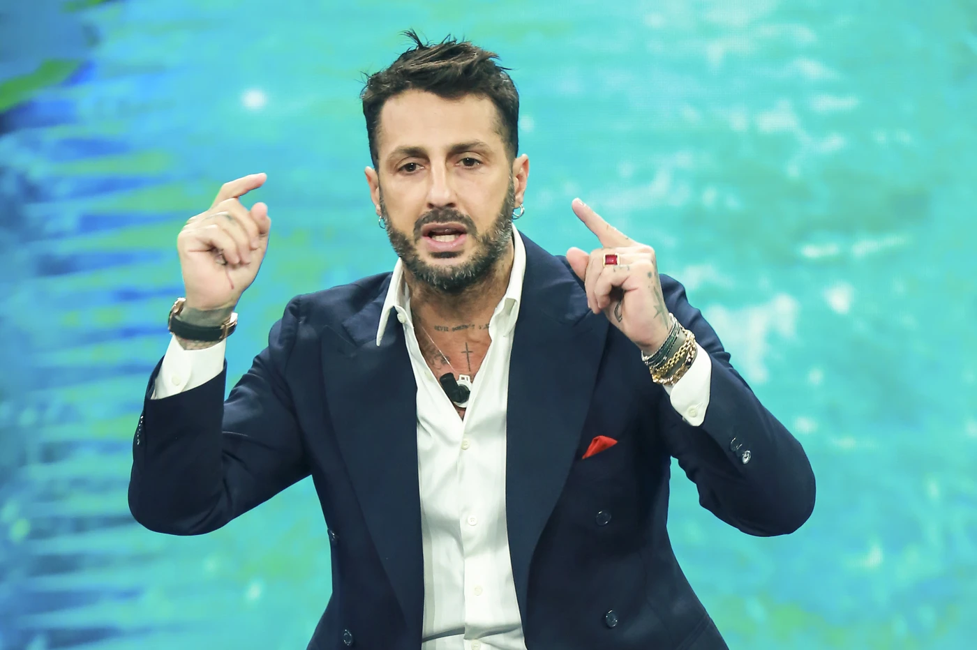 Fabrizio Corona, i soldi nel controsoffitto? Nessuna intestazione fittizia, la decisione dei giudici