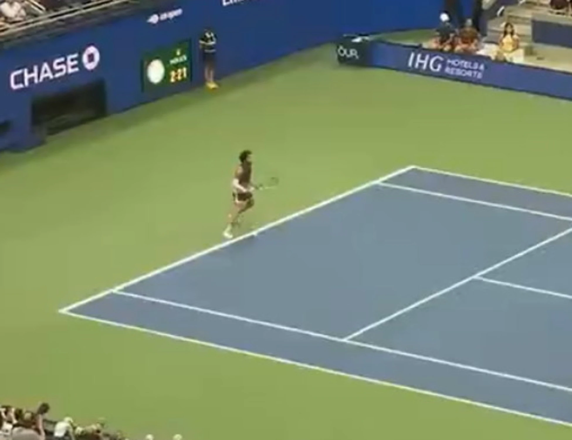 Alcaraz, buona la prima agli Us Open: batte Safiullin, il punto che fa esplodere NY <span style="color: rgb(153, 0, 0);">Video</span>
