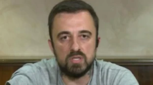 Silvia Romano, la vergogna di Chef Rubio: "Restiamo a pecora davanti all'infame Erdogan"