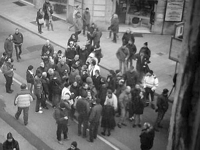 Genova in tilt, ancora senza bus E Grillo si unisce alla protesta