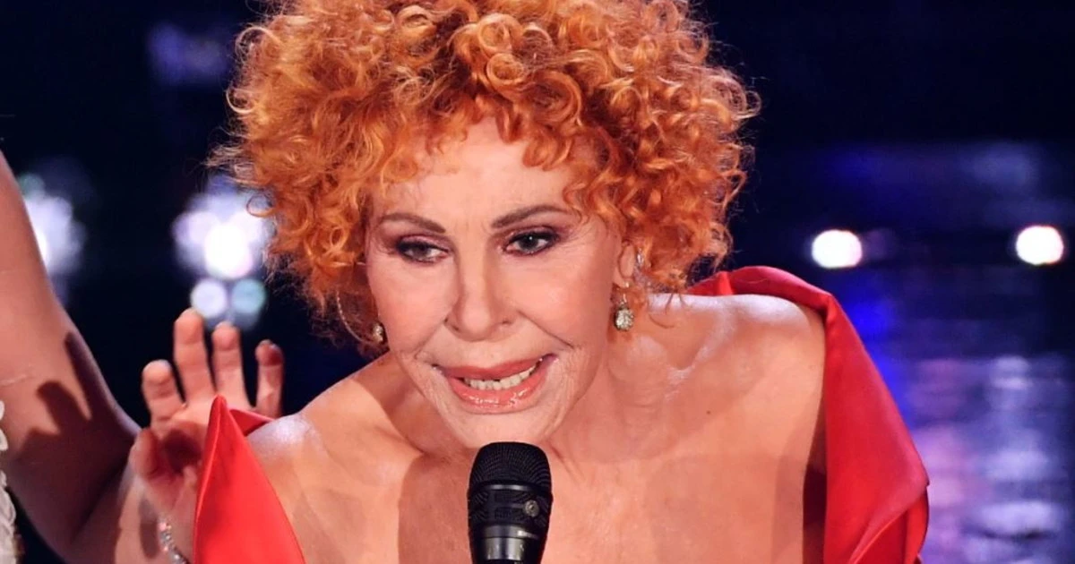 Silvia Romano, mea culpa di Ornella Vanoni: "Facevo meglio a tacere, ho visto dei video terrificanti"