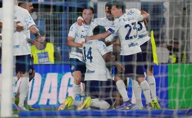 Serie A, Inter poker Scudetto: Thuram e Dumfries ribaltano il Como