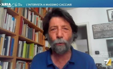 Massimo Cacciari stronca la sinistra: "Nemmeno col cavallo di Caligola"