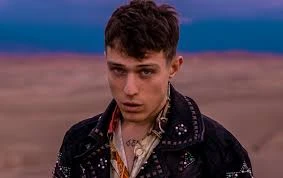 Pomeriggio 5, bomba vip su Malena: "Prima della diretta, rinchiusa in camerino con..."