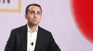 Luigi Di Maio, l'ultimo "golpe": "Così Mario Draghi tornerà premier"