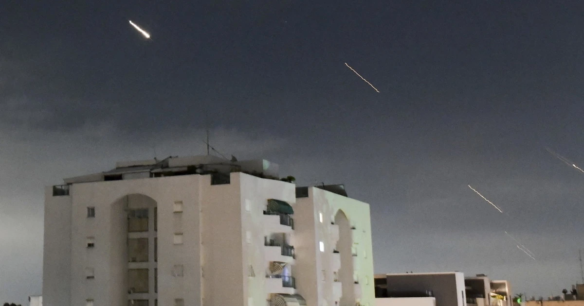 Iran-Israele, è guerra. Tel Aviv: "Risponderemo". Khamenei: "Gerusalemme sarà dei musulmani". Condanna unanime del G7