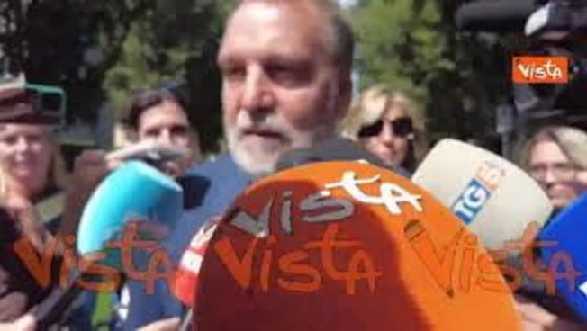 https://media.liberoquotidiano.it/za6KlryVFaEHxFRF1N7PsqlICtHTYhYIB16o6XHNVbU/width:800/quality:90/aW1hZ2VzLzIwMjUvMDkvMDgvMTE0NjIxODk2LWRhN2NhZjI2LWZhZWMtNGExZS1iOGM1LWRjNzdlMTE0NjkyZS5qcGc.webp