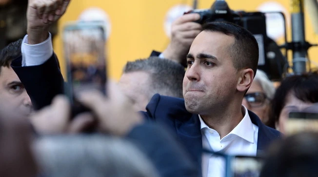 M5S infuriati per le rilevazioni su Conte: "Dati pilotati", via libera “allo spargimento di sangue”, c’è già la data