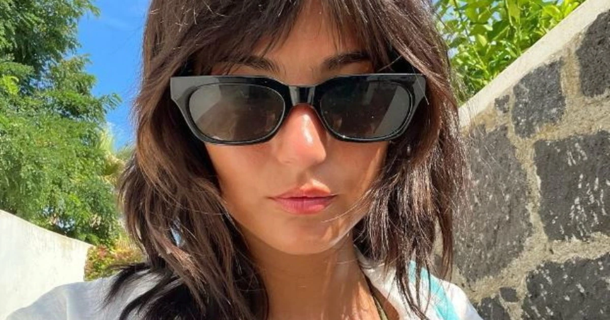 Giorgia Soleri in bikini, la foto che scatena l&apos;indignazione: &quot;Non si può vedere&quot;