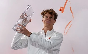 Jannik Sinner e il rituale del "bagno": roba da non credere