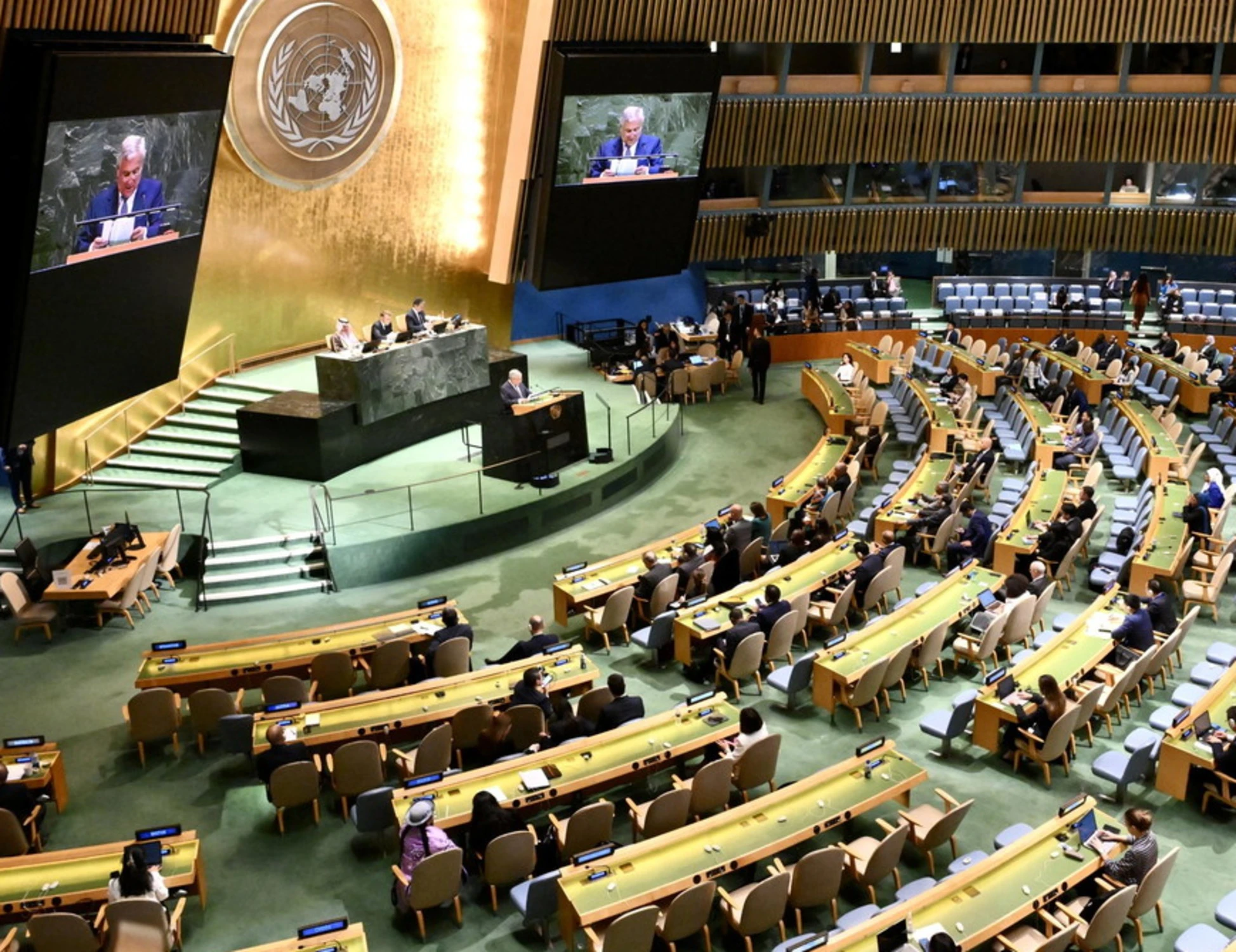 Gaza, l'Onu approva il piano di pace di Trump: "Momento storico". Gelo da Hamas, Cina e Russia