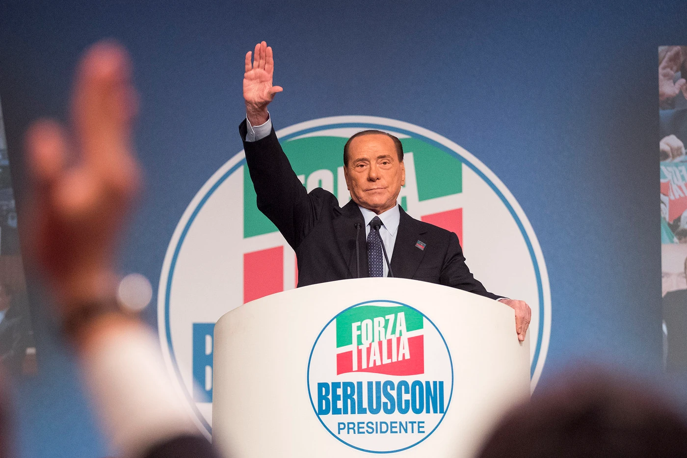 Silvio Berlusconi, dopo il malore la paura più grande. Le parole del dottor Zangrillo, panico Forza Italia