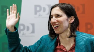 Cutro, Elly Schlein accusa Piantedosi per la strage: "Si dimetta"