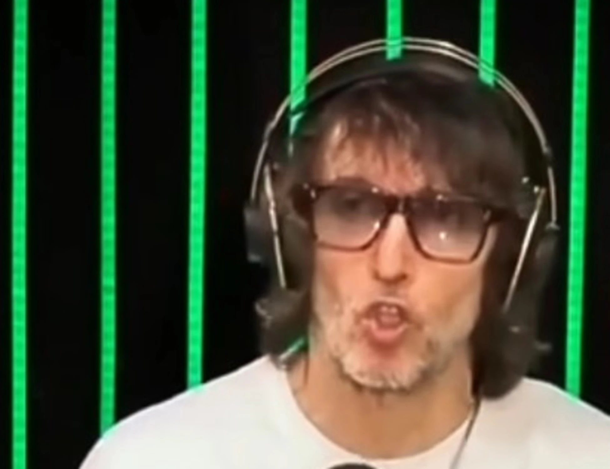 Cruciani, lite-choc con la collaboratrice di Lepore: "Vuoi denunciarmi?", "Ti faccio il cul***"