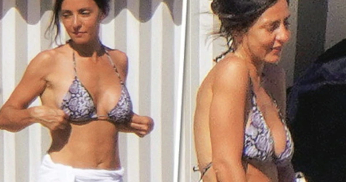 Ambra Angiolini, bikini da impazzire a 43 anni: attenzione anche a Max Allegri...