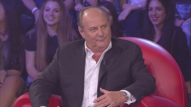 Amici, così Gerry Scotti cancella Ricky Martin: il video svela la mossa di Maria De Filippi